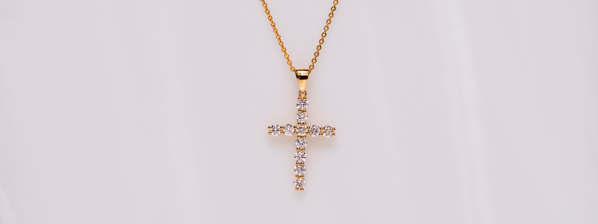 Diamond Cross 18k gold necklace - Affinity Diamonds