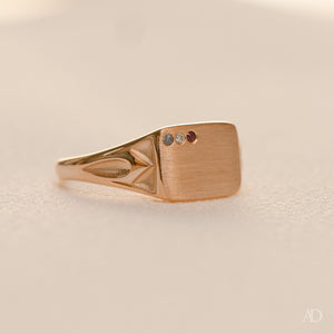 Custom Signet Ring Sydney & Brisbane | Affinity Diamonds 