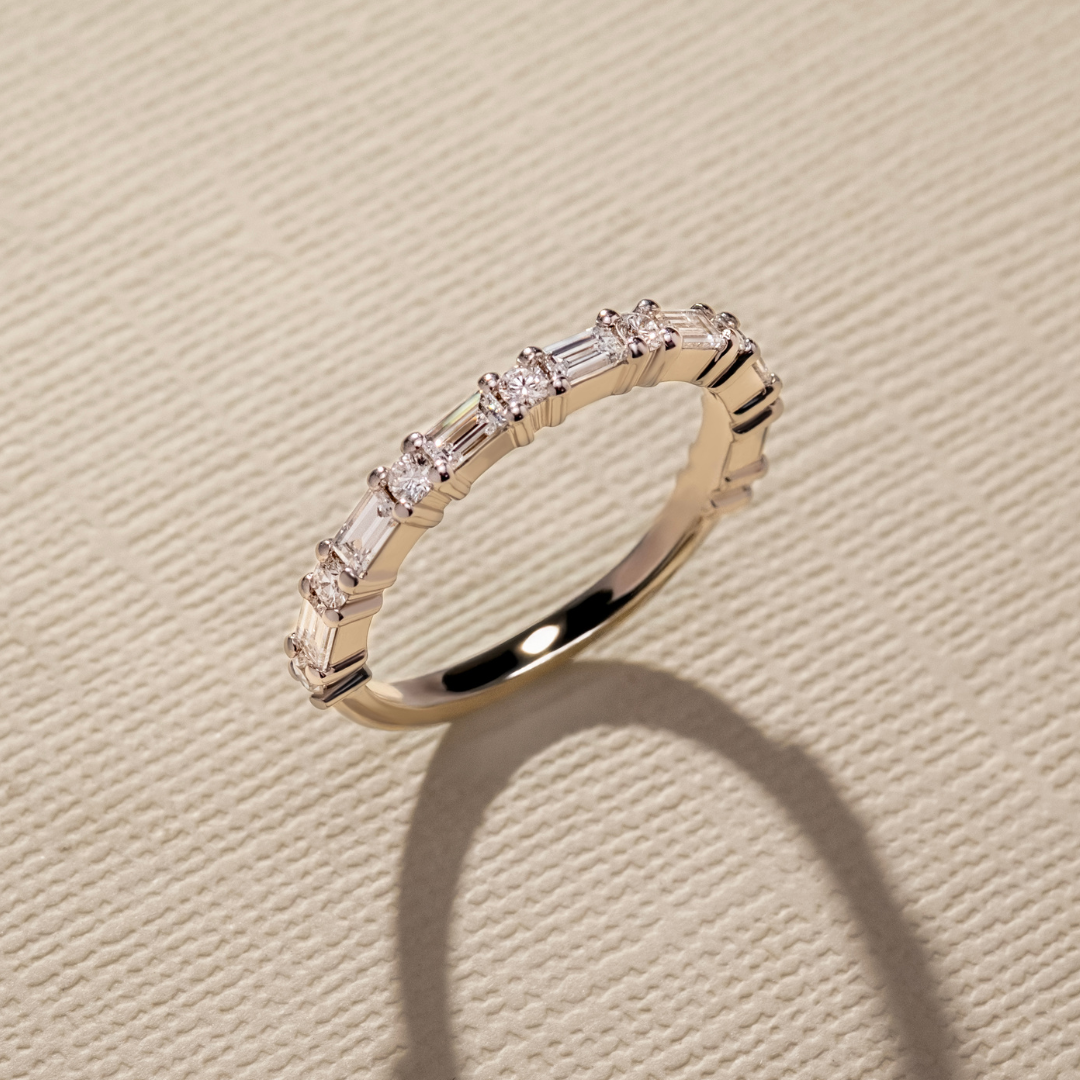 Emerald & Round Diamond Ring | Affinity Diamonds